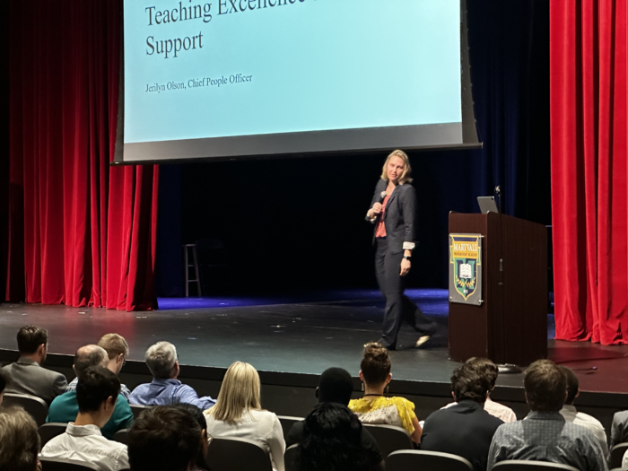 Jerilyn Olson presenting at NFO